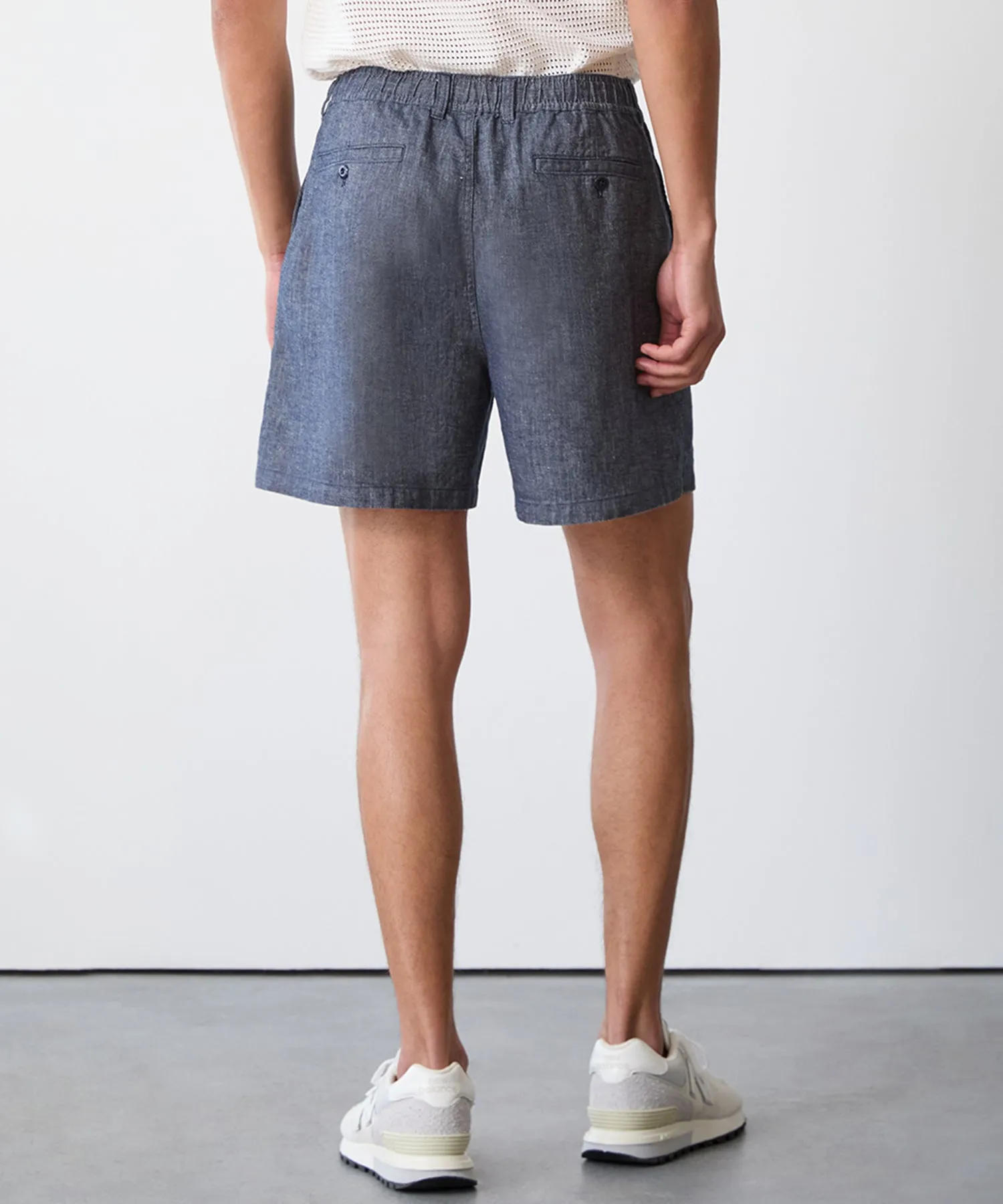 5" Linen Beachcomber Short in Chambray