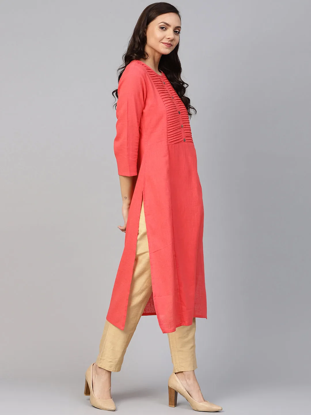 Jashvi Women Peach Cotton Straight Kurta with Pintucks