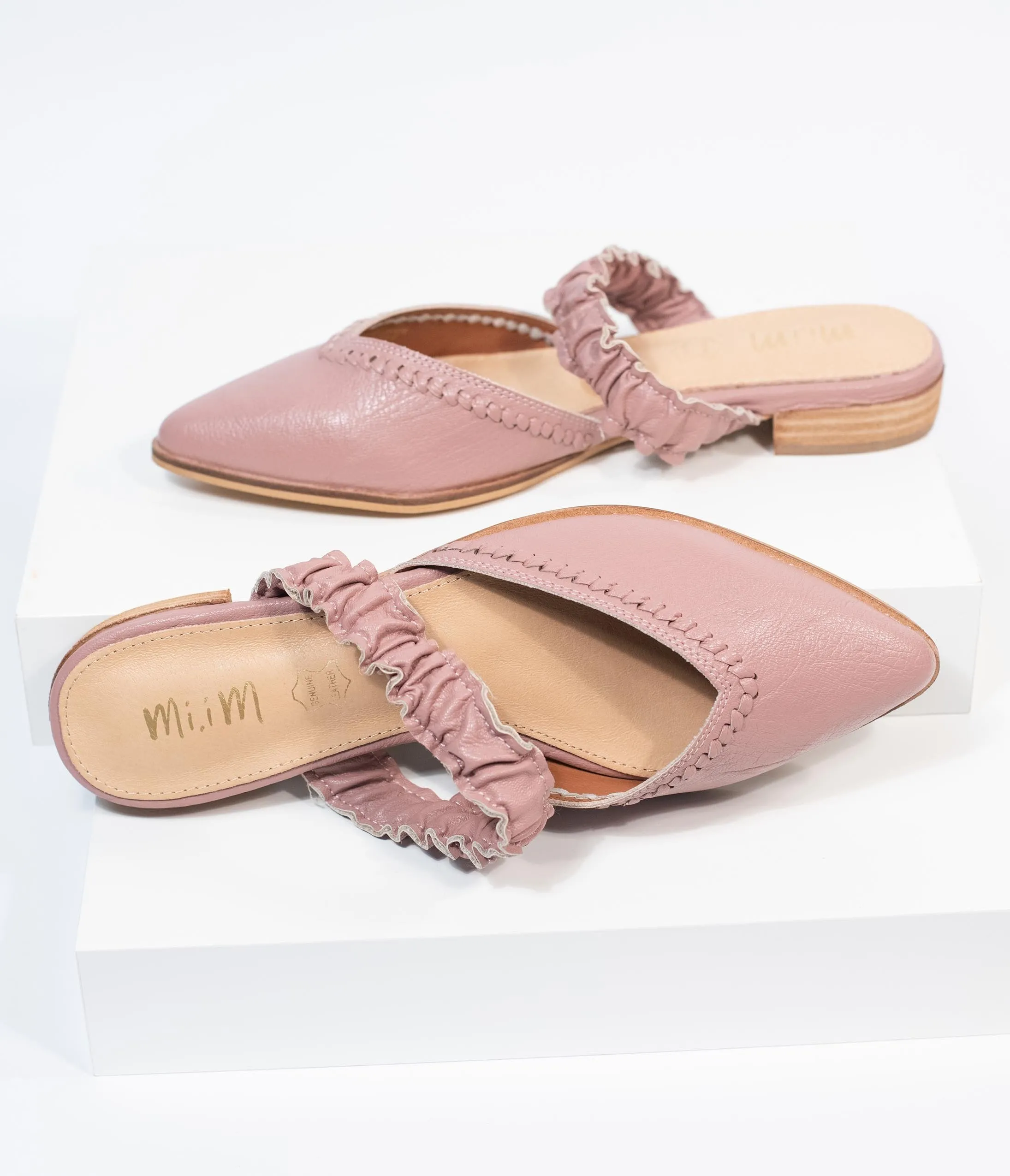 Mauve Leatherette Ruffle Strap Mules