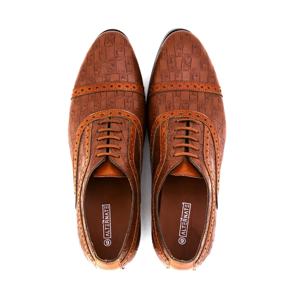 OXFORD SHOES WITH BROGUE DETAIL