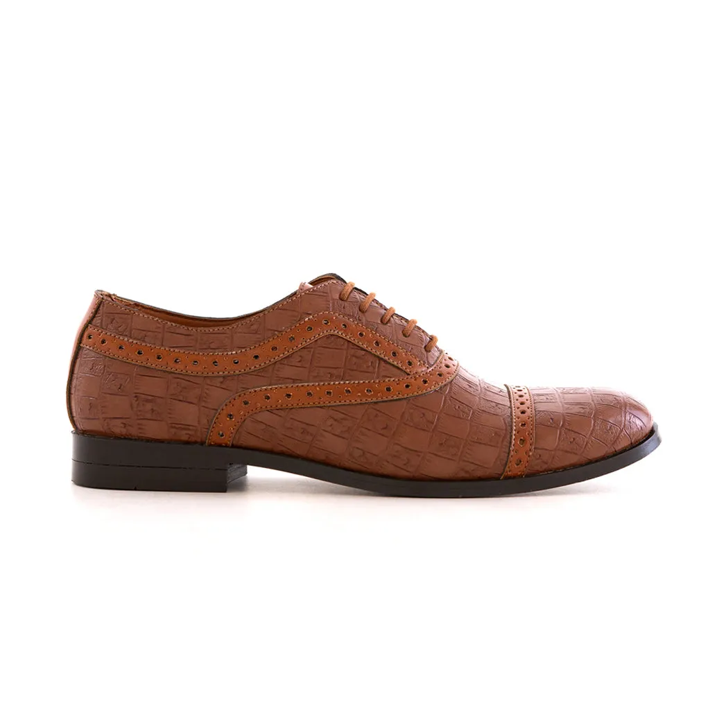 OXFORD SHOES WITH BROGUE DETAIL