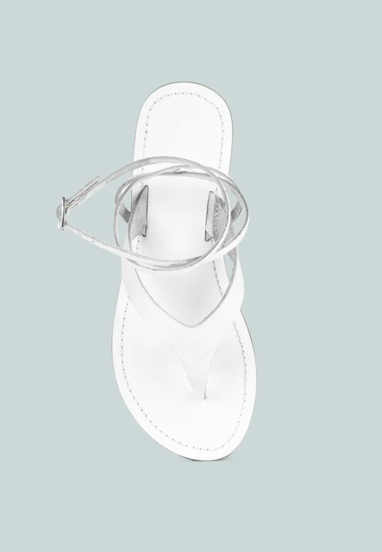 WRAP-UP Tie around White Flat Sandals